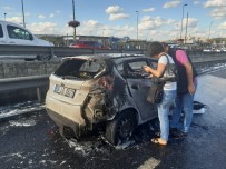 HALIÇ - Haliç Köprüsü'nde Otomobil Alev Alev Yandı