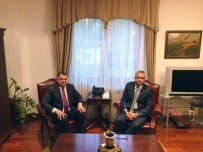 TÜRKLER - Kassanov, Başkonsolos Akıncı'ya Ahıska Türklerinin Son Durumunu Anlattı