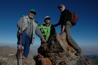 KıBRıS - Kayserili 73 Yaşındaki Gazeteci Bekir Demirağ, Erciyes'e 87. Zirve Tırmanışını Yaptı