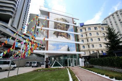 Nazım Hikmet Kültür Ve Sanat Merkezi'ne Yoğun İlgi