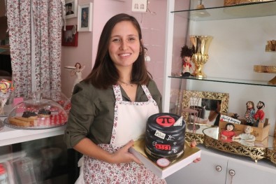 (ÖZEL) Atanamayan Matematik Öğretmeni, Mesleğini Pastalarına Yansıtıyor