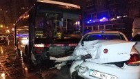 Samsun'da Halk Otobüsü Park Halindeki 3 Araca Çarpıp Kaldırıma Çıktı Açıklaması 2 Yaralı