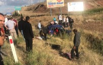 ERARSLAN - Takla Atan Otomobil Şarampole Uçtu Açıklaması 5 Yaralı