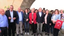 CANAN KAFTANCIOĞLU - Tarihi Uzun Köprü'de Kortej Yürüyüşü