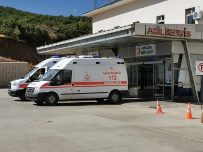 Tunceli'de Kaza Açıklaması 1'İ Ağır 2 Yaralı