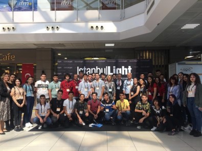 Aydınlık Gençler Yeniden Sahneye Çıkıyor