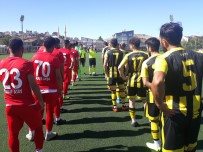 PAZAR GÜNÜ - BAL Ligi Açıklaması Bayburt Belediyespor - Erzincan Ulalarspor Açıklaması 1-1