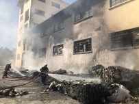 TREN İSTASYONU - Çorlu'da Geri Dönüşüm Deposunda Yangın