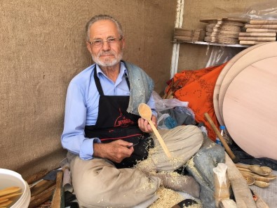 (ÖZEL) 72 Yaşındaki Kaşık Usta 62 Yıldır Şimşir Kaşık Üretiyor