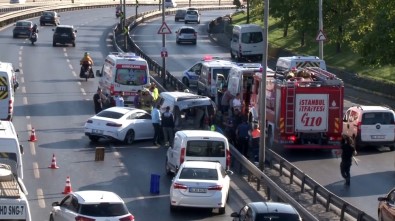 Sefaköy'de Trafik Kazası Açıklaması 2 Yaralı