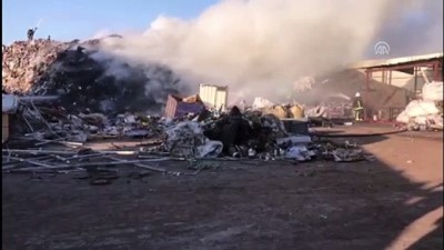 Bursa'da Geri Dönüşüm Tesisinde Yangın