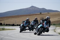 CF Moto 250NK Kupası 1. Ayak Şampiyonu Şavaştın Oldu