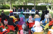 İLAHİYAT FAKÜLTESİ - ERÜ Rektörü Çalış, Öğrencilerin Çay Davetini Kırmadı