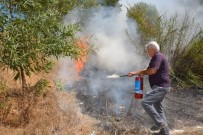 KARAÖZ - Manavgat'ta Makilik Alanda Çıkan Yangın Kontrol Altına Alındı
