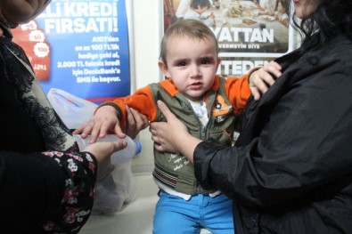 Minik Eymen'in Çığlıkları Marketi İnletti