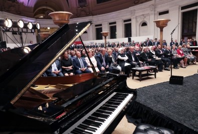 Ara Güler Sergisi Cumhurbaşkanı Erdoğan'ın Katılımı İle New York'ta Açıldı