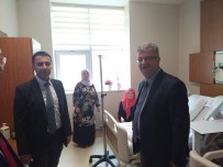 ÖMER LÜTFİ YARAN - Kaymakam Yaran'dan Hastalara Moral