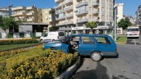 FEVZIPAŞA - Manavgat'ta Trafik Kazası Açıklaması 2 Yaralı