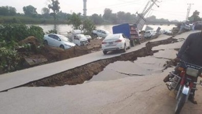 Pakistan'daki 5.8 Büyüklüğündeki Depremde 19 Kişi Öldü