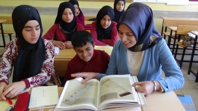 Devlet Arşivleri Başkanlığından Muşlu Öğrenciye Kitap