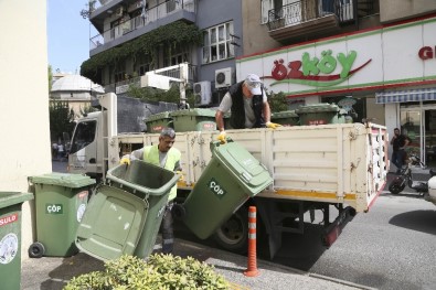 Efeler'de Çöp Konteynerleri Yenileniyor