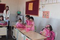 MUSTAFA KARATAŞ - Eğitim Bir Sen'den Köy Okuluna Yardım