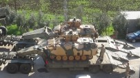 Hatay'dan Sınır Birliklerine Tank Sevkiyatı Sürüyor