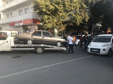 Iğdır'da Maddi Hasarlı Trafik Kazası