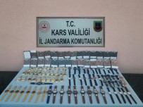 KOL SAATI - Kağızman'da Kaçak Kol Saatleri Ele Geçirildi