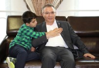 Şehit Çocuğu, Kirvesi Emniyet Müdürü Cangül'ü Uğurladı