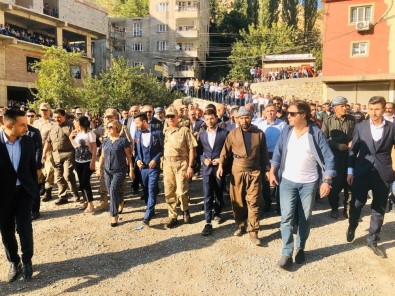 Şehit Oğlundan, Düğününde Halay Çeken Generallere Teşekkür