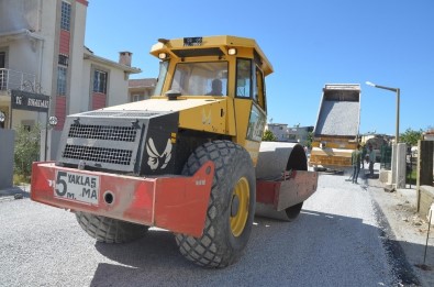 Güzelçamlı'ya 200 Bin Metrekare Yol Yapıldı