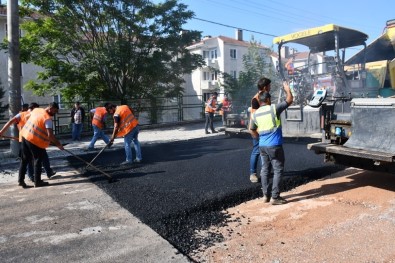 İnegöl'de Sıcak Asfalt Çalışmaları Devam Ediyor