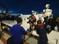 ALTıNKUM - İzmir'de 80 Düzensiz Göçmen Yakalandı