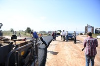 SICAK ASFALT - Kartepe Kent Meydanı'nda Çalışmalar Sona Yaklaşılıyor