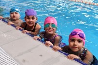 YÜZME KURSU - Osmangazi'de Yüzme Bilmeyen Kalmayacak