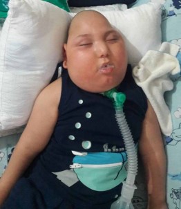 Tedaviye İhtiyacı Olan Berat'a Büyükşehir'den Yardım Eli