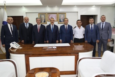 Vali Yavuz'dan Başkan Kibar'a Hayırlı Olsun Ziyareti