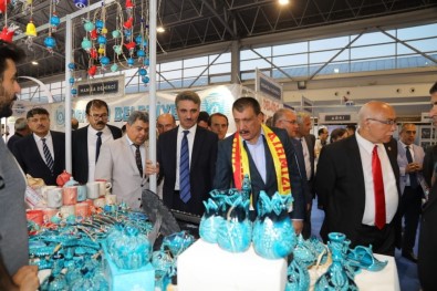 4.Anadolu Aünlerinde Malatya Standına İlgi