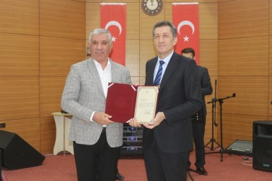 Bakan Selçuk'tan Eğitime Destek Verenlere Teşekkür