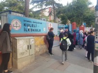 FUAT OKTAY - Depremin Ardından Öğrenciler Okullarına Döndü