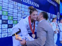 ÖZLEM YILDIZ - Habibe Afyonlu Dünya Şampiyonu, Musa Şimşek Dünya İkincisi