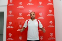 NAZİLLİ BELEDİYESPOR - Kumluca Belediyespor Yeni Forvet Oyuncusu Transfer Etti