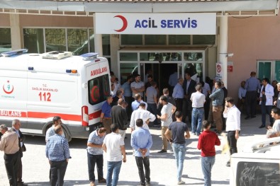 Öğrenci Servisi Devrildi Açıklaması 2 Ölü, 4 Yaralı