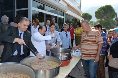 Sağlık Çalışanlarından Aşure Hayrı