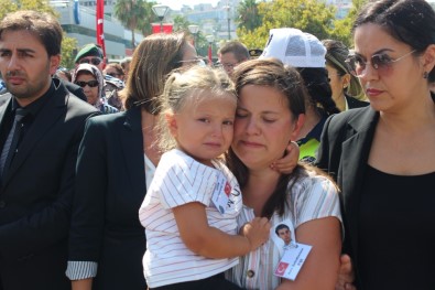 Şehit Polisin 5 Yaşındaki Kızından Yürekleri Dağlayan Veda
