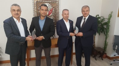 Aydın'da Okullar İçin 30 Ton Boya Bağışı