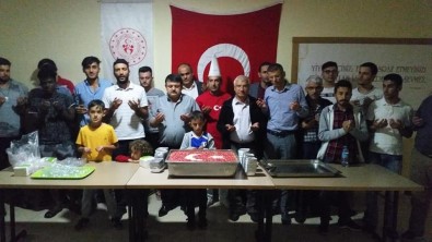 Beyşehir'de Üniversite Öğrencilerine Aşure İkramı