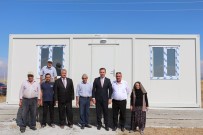 SOSYAL YARDıMLAŞMA VE DAYANıŞMA VAKFı - İhtiyaç Sahibi İki Aileye Konteyner Ev