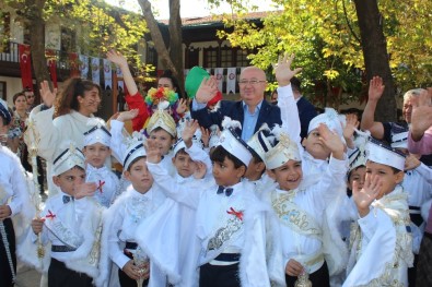 Kırsaldaki Çocuklar İçin Sünnet Şöleni Düzenlendi